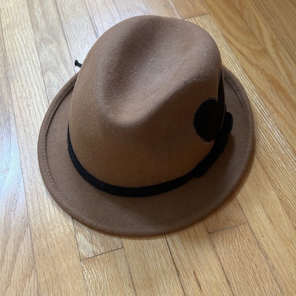 Wool hat from Paris - Picture 2 of 6